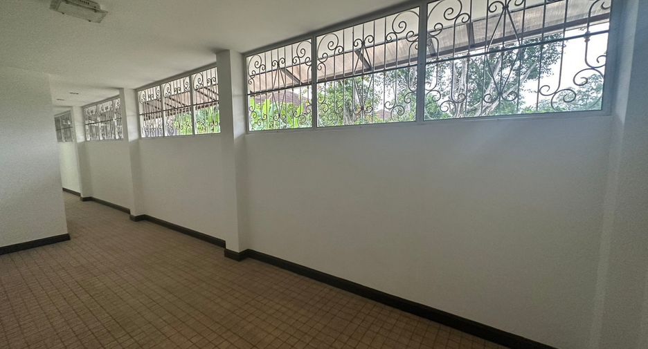 出租 5 卧室 独立屋 在 Mueang Chiang Mai, Chiang Mai