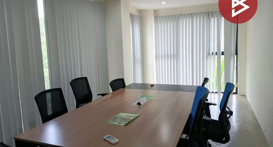 Büro zum Kauf mit 3 Zimmer in Saphan Sung, Bangkok