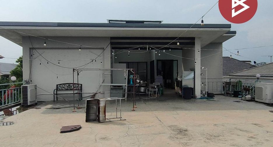 Büro zum Kauf mit 3 Zimmer in Saphan Sung, Bangkok