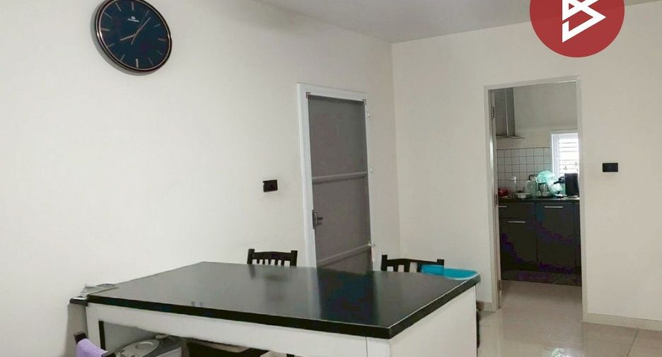 Haus zum Kauf mit 3 Zimmer in Khlong Sam Wa, Bangkok