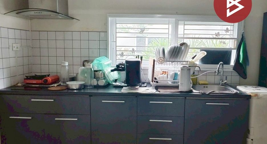 Haus zum Kauf mit 3 Zimmer in Khlong Sam Wa, Bangkok