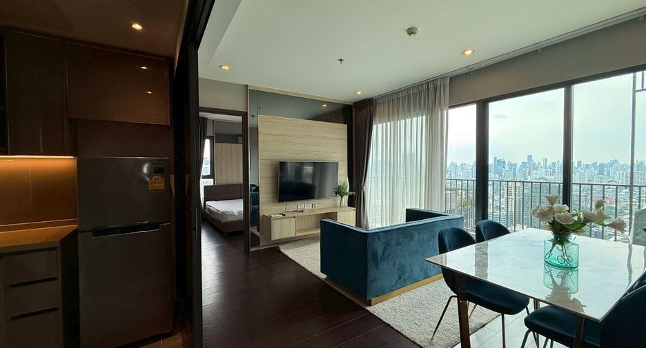 À vendre 2 chambres condo à Watthana, Bangkok