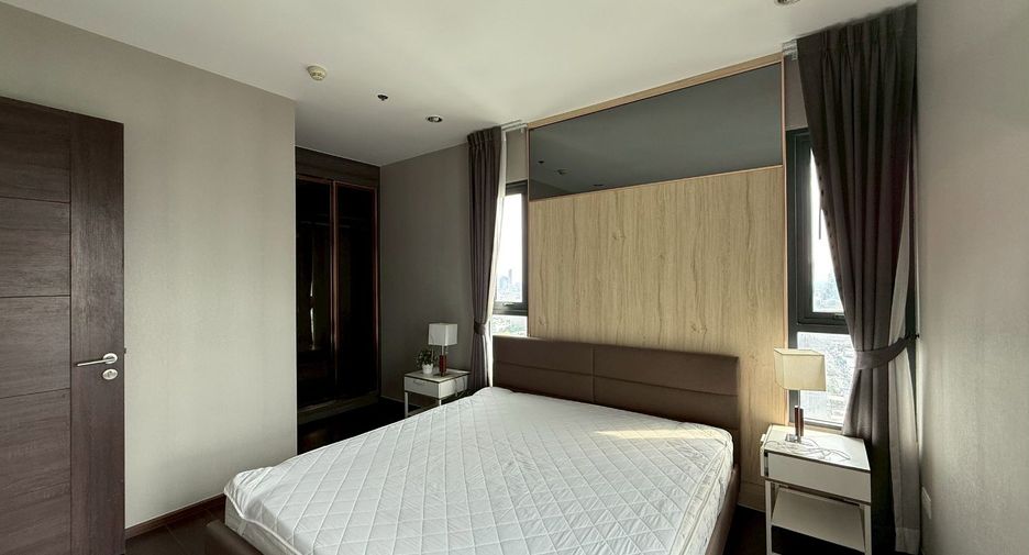À vendre 2 chambres condo à Watthana, Bangkok