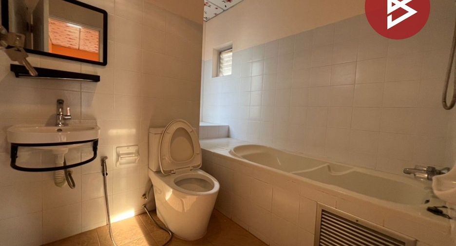 À vendre 3 chambres maison à Bang Sao Thong, Samut Prakan