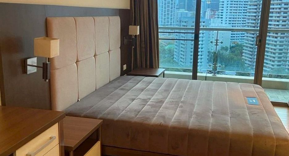 For rent 2 bedrooms condo in Khlong Toei, Bangkok