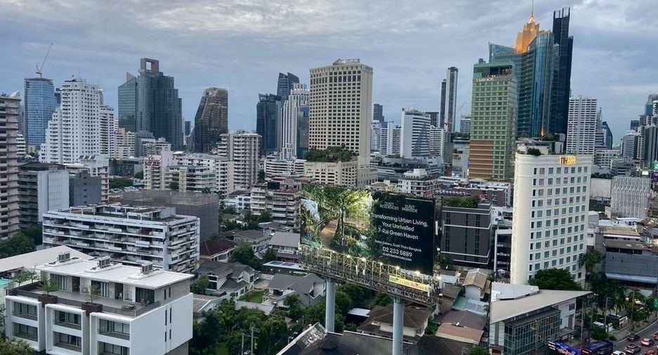 For rent 2 bedrooms condo in Khlong Toei, Bangkok