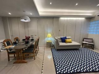 For sale 3 bedrooms townhouse in Phra Khanong, Bangkok