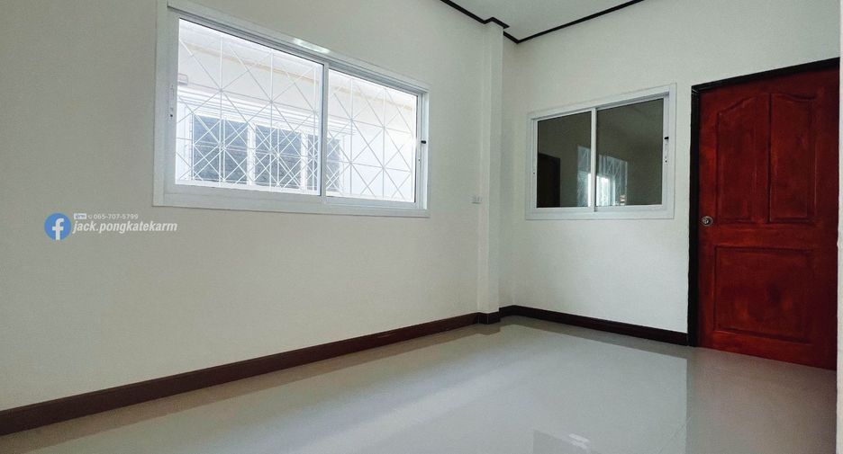 For sale 5 bedrooms house in Mueang Sa Kaeo, Sa Kaeo