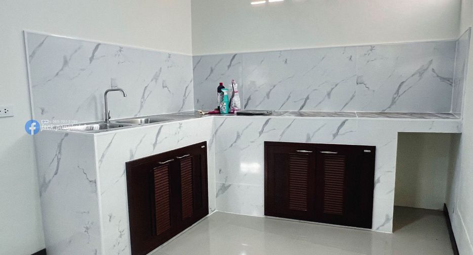 For sale 5 bedrooms house in Mueang Sa Kaeo, Sa Kaeo