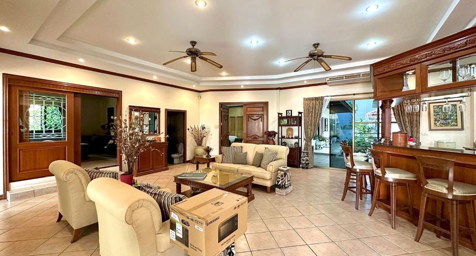 Haus zur Miete mit 3 Zimmer in Central Pattaya, Pattaya