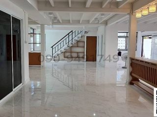 Casa en alquiler de 4 habitaciones en Lat Phrao, Bangkok