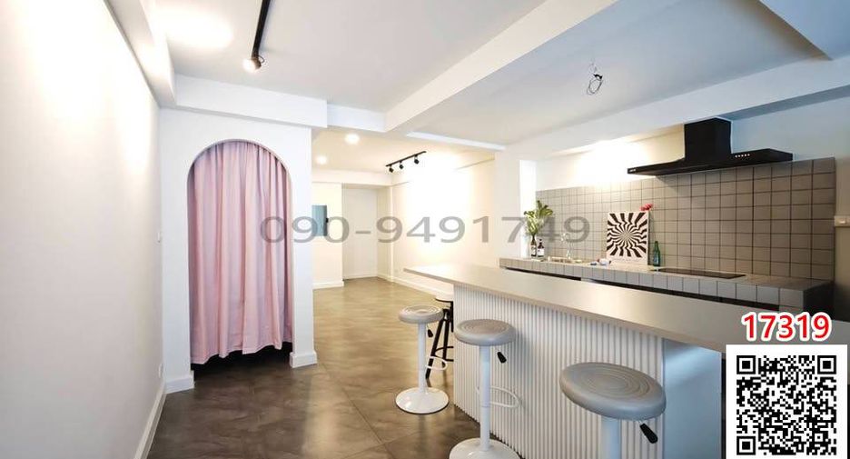 For rent 3 bedrooms townhouse in Lat Phrao, Bangkok