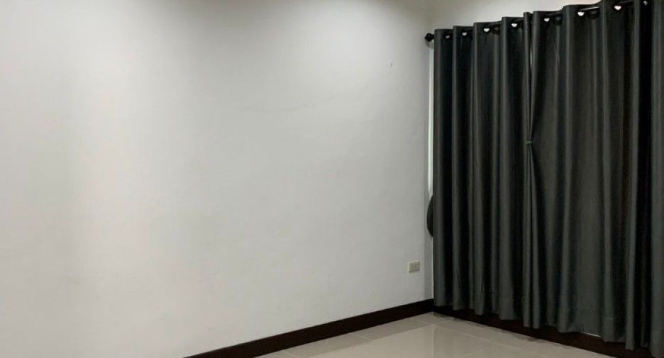 Haus zum Kauf mit 3 Zimmer in Mueang Chon Buri, Chonburi
