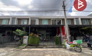 出售 4 卧室 联排别墅 在 Khlong Sam Wa, 曼谷