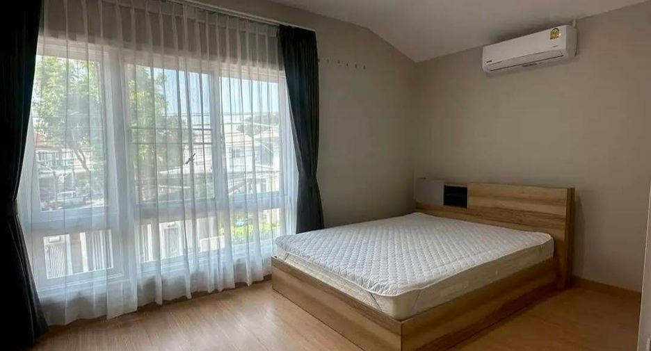 For rent 3 bedrooms house in Mueang Chiang Mai, Chiang Mai