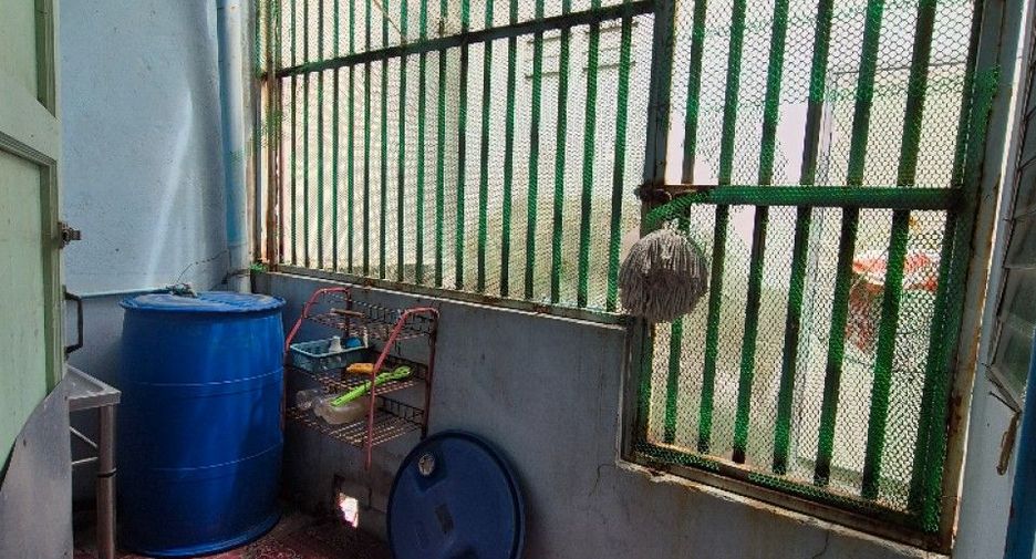 Reihenhaus zum Kauf mit 2 Zimmer in Mueang Samut Prakan, Samut Prakan