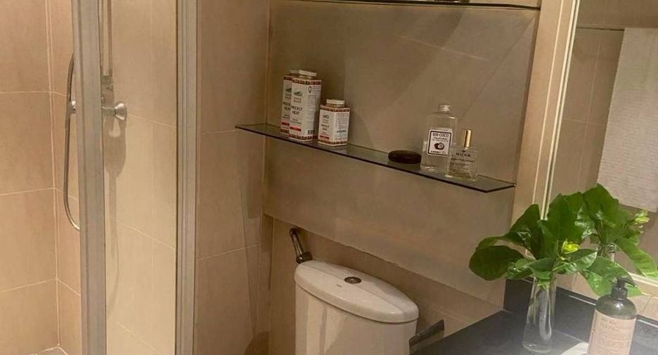 For sale 1 bed condo in Watthana, Bangkok