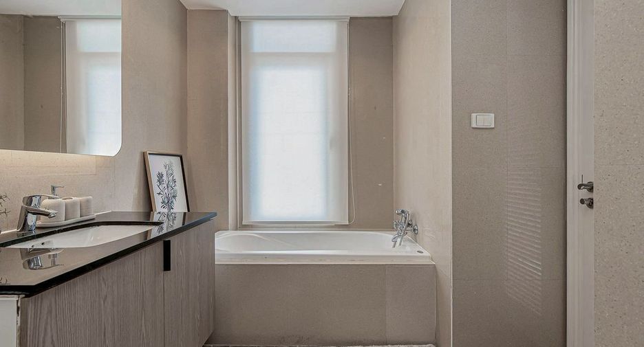 For rent and for sale 3 bedrooms condo in Watthana, Bangkok