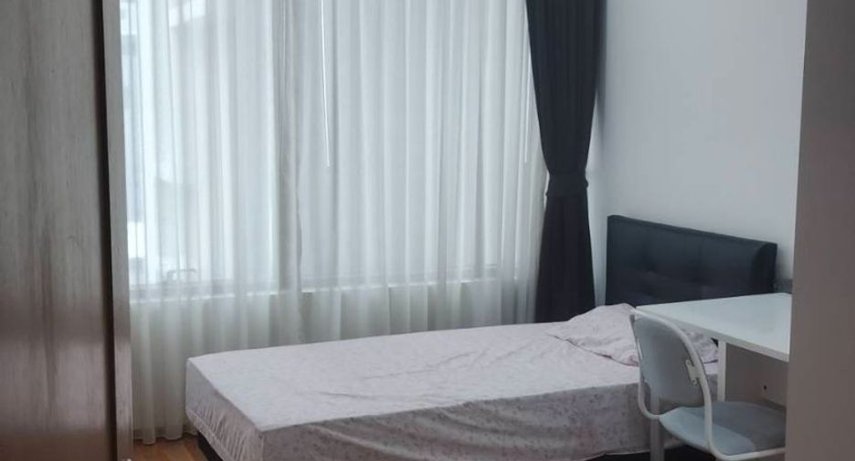 Wohnung zur Miete und zum Kauf mit 3 Zimmer in Khlong Toei, Bangkok