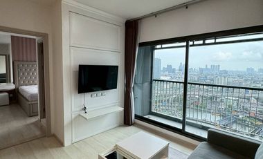 Condo en alquiler y en venta de 2 habitaciones en Khlong Toei, Bangkok