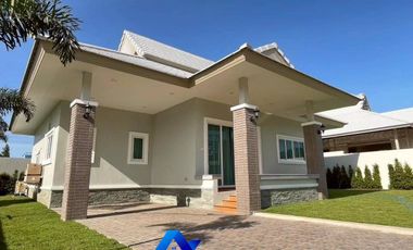 For sale 3 bedrooms villa in Hua Hin, Prachuap Khiri Khan