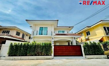 Haus zum Kauf mit 4 Zimmer in North Pattaya, Pattaya