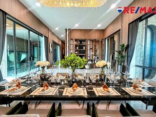 For sale 5 bedrooms house in Bang Lamung, Chonburi