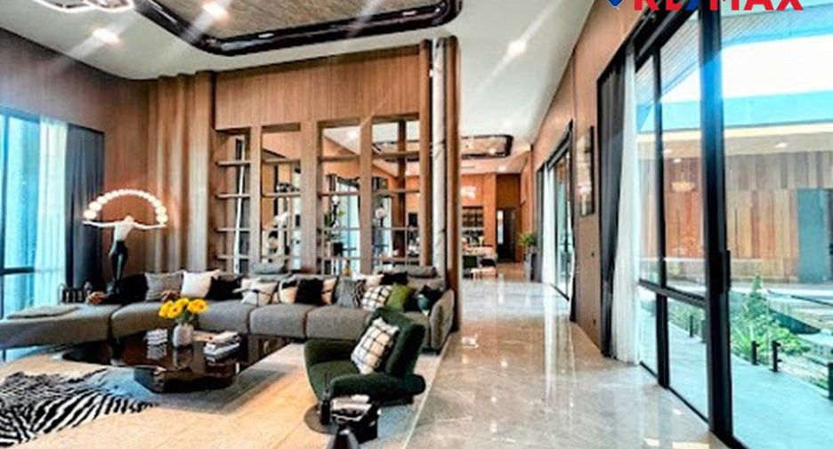 For sale 5 bedrooms house in East Pattaya, Pattaya