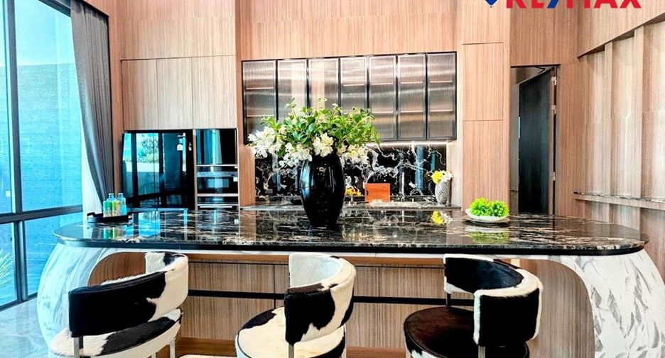 For sale 5 bedrooms house in East Pattaya, Pattaya