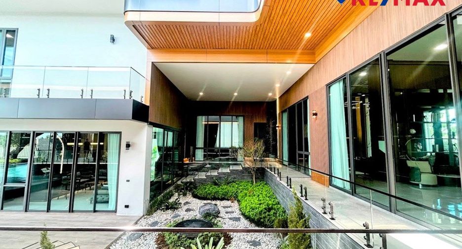 For sale 5 bedrooms house in East Pattaya, Pattaya