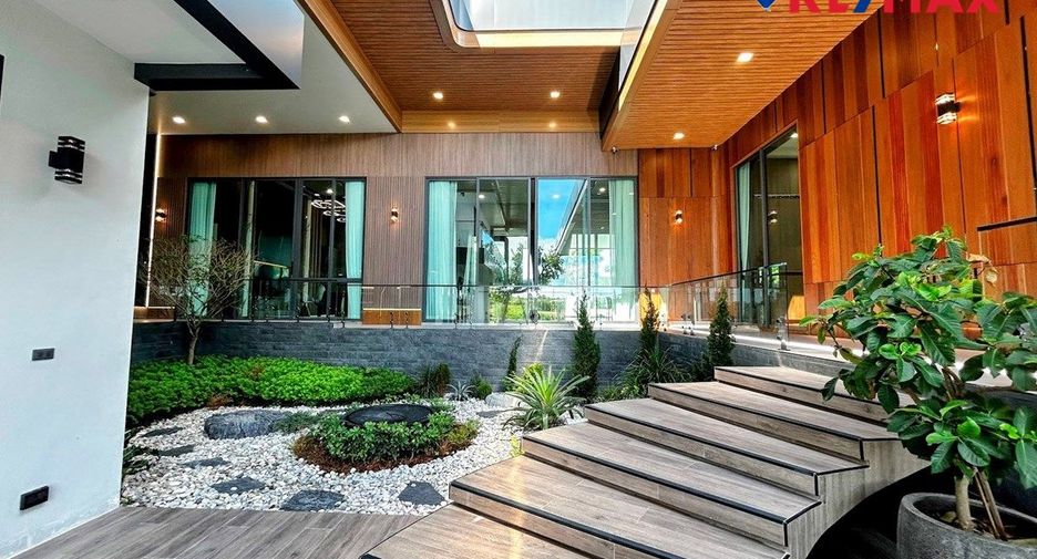 For sale 5 bedrooms house in East Pattaya, Pattaya