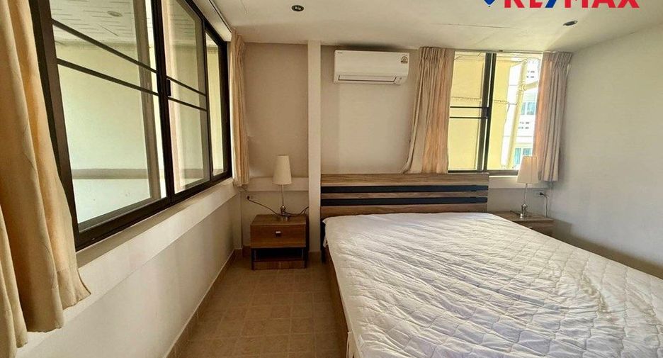 For sale 3 bedrooms house in Pratumnak, Pattaya