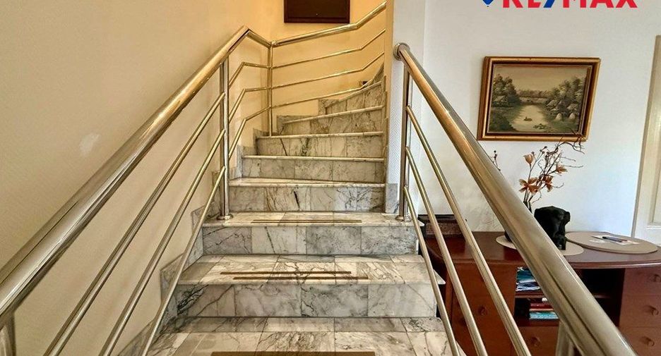 For sale 3 bedrooms house in Pratumnak, Pattaya