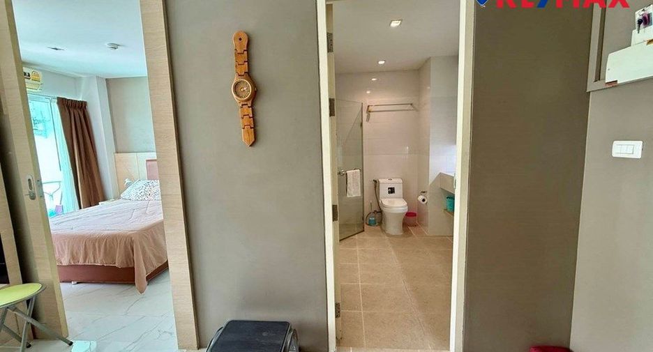 For sale 1 bed condo in Pratumnak, Pattaya