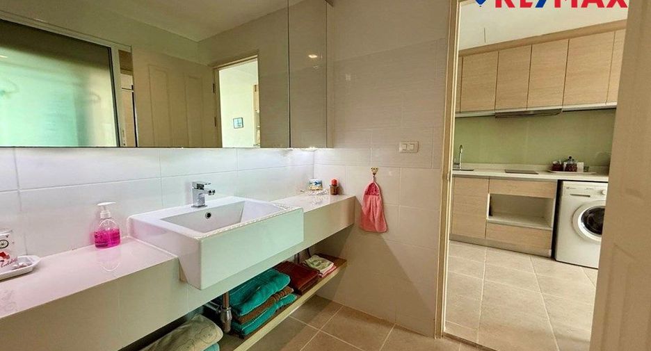 For sale 1 bed condo in Pratumnak, Pattaya