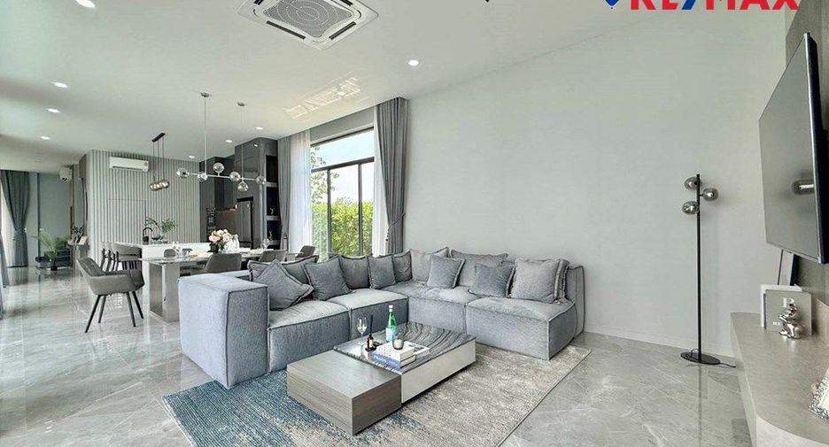 For sale 4 bedrooms house in East Pattaya, Pattaya