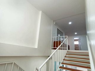 Haus zur Miete mit 6 Zimmer in Mueang Chiang Mai, Chiang Mai