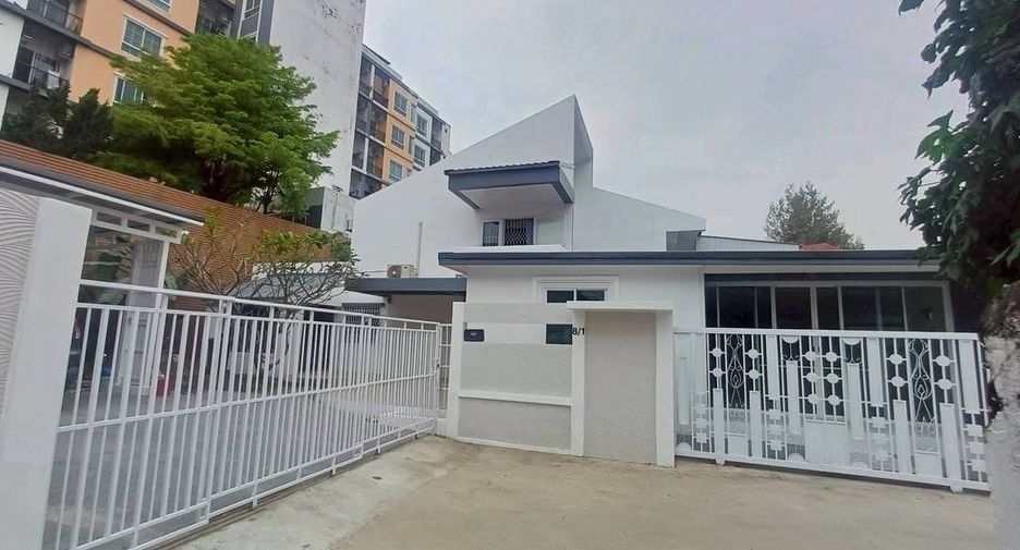 For rent 6 bedrooms house in Mueang Chiang Mai, Chiang Mai