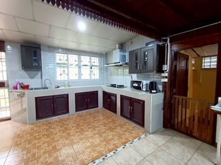 Haus zur Miete mit 4 Zimmer in Mueang Chiang Mai, Chiang Mai