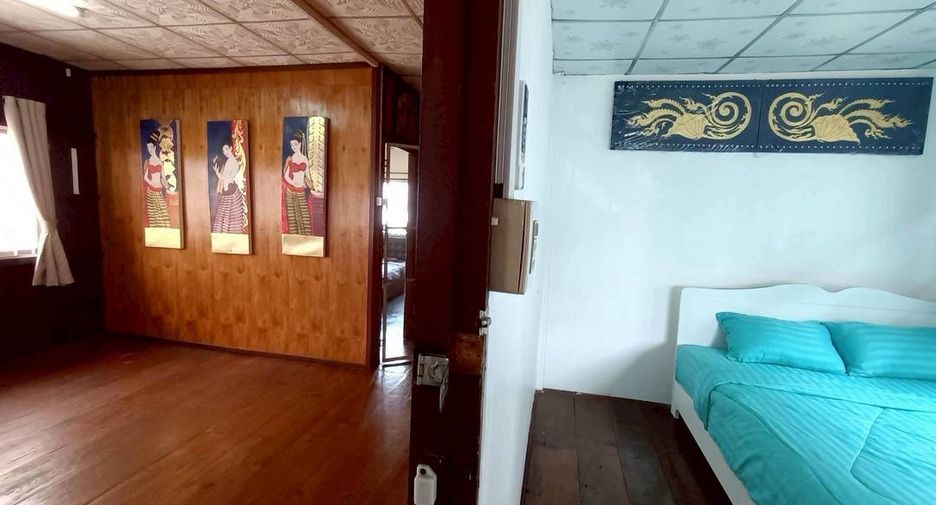 For rent 4 bedrooms house in Mueang Chiang Mai, Chiang Mai