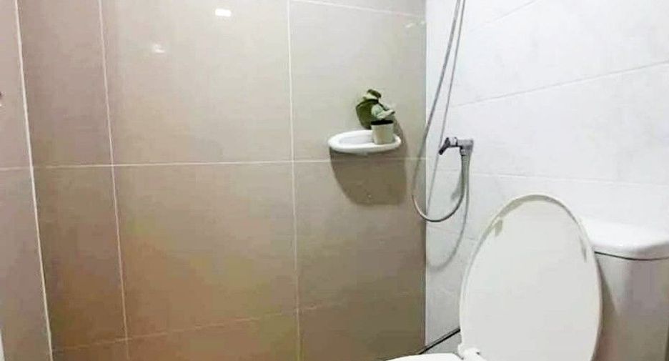 Local comercial en venta de 3 habitaciones en Bang Phli, Samut Prakan