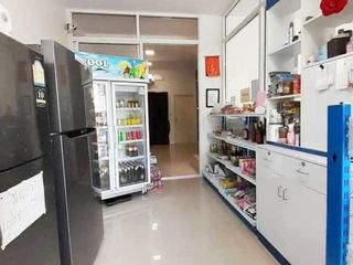 Local comercial en venta de 3 habitaciones en Bang Phli, Samut Prakan