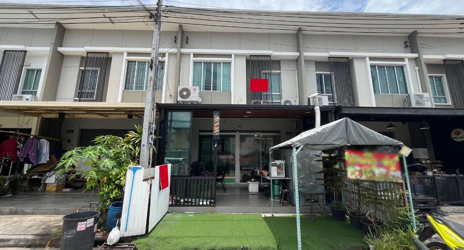Local comercial en venta de 3 habitaciones en Bang Phli, Samut Prakan