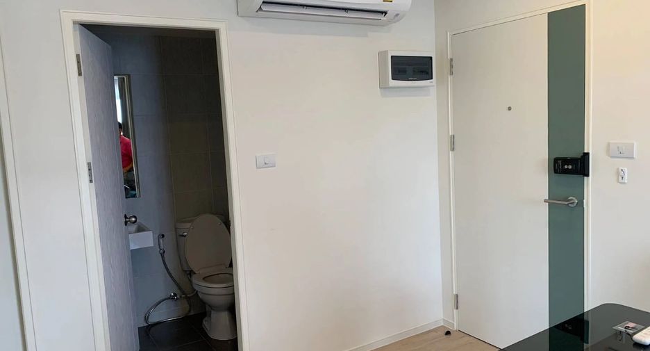 For rent 2 bedrooms condo in Lat Krabang, Bangkok
