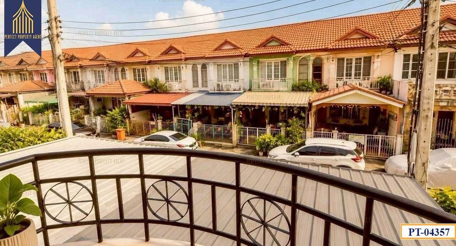 For sale 2 bedrooms townhouse in Bang Bua Thong, Nonthaburi