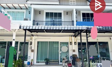 出售 2 卧室 联排别墅 在 Si Racha, Chon Buri