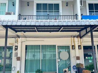 For sale 2 bedrooms townhouse in Si Racha, Chonburi