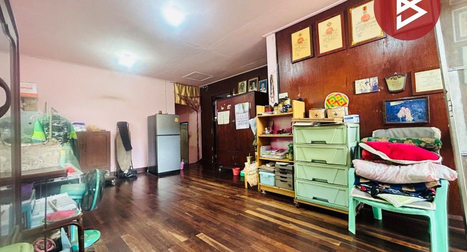 Haus zum Kauf mit 3 Zimmer in Khan Na Yao, Bangkok