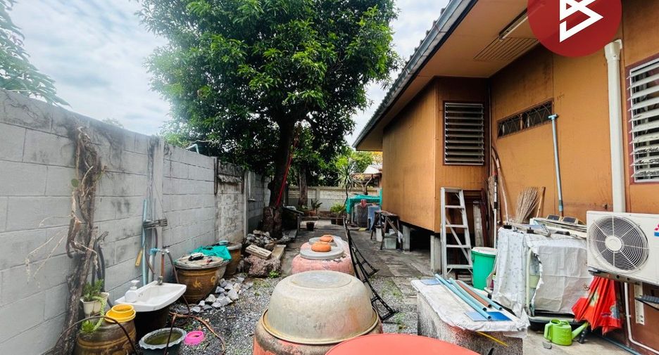Haus zum Kauf mit 3 Zimmer in Khan Na Yao, Bangkok