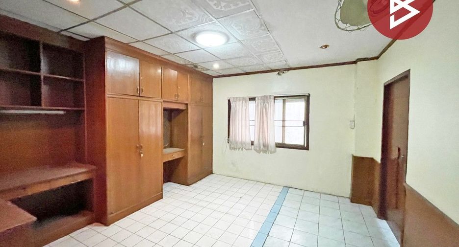 À vendre 9 chambres local commercial à Mueang Khon Kaen, Khon Kaen
